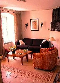 Moselquartier Bed & Breakfast 4*